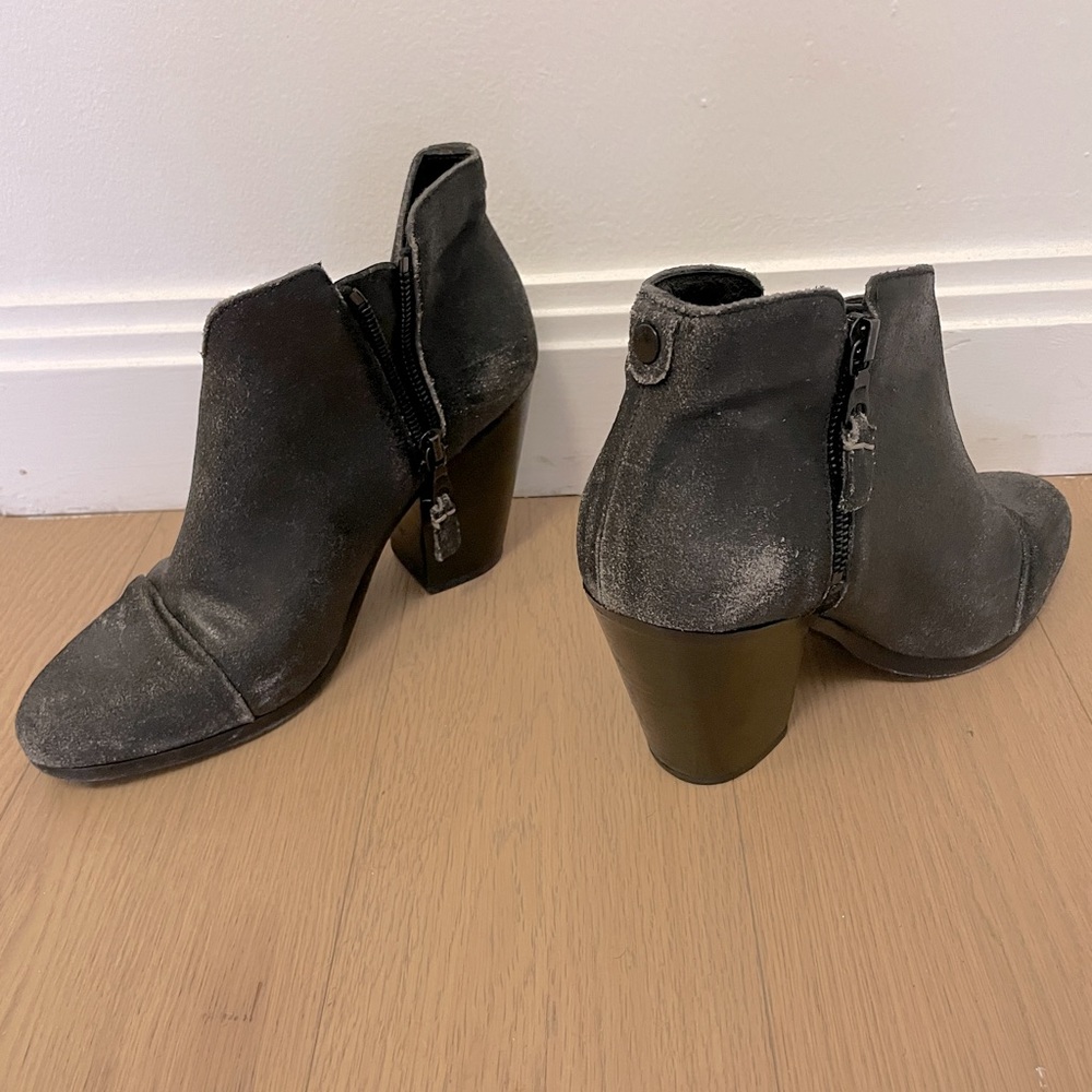 Rag & Bone Brushed Black Leather Booties Sz 7.5/38